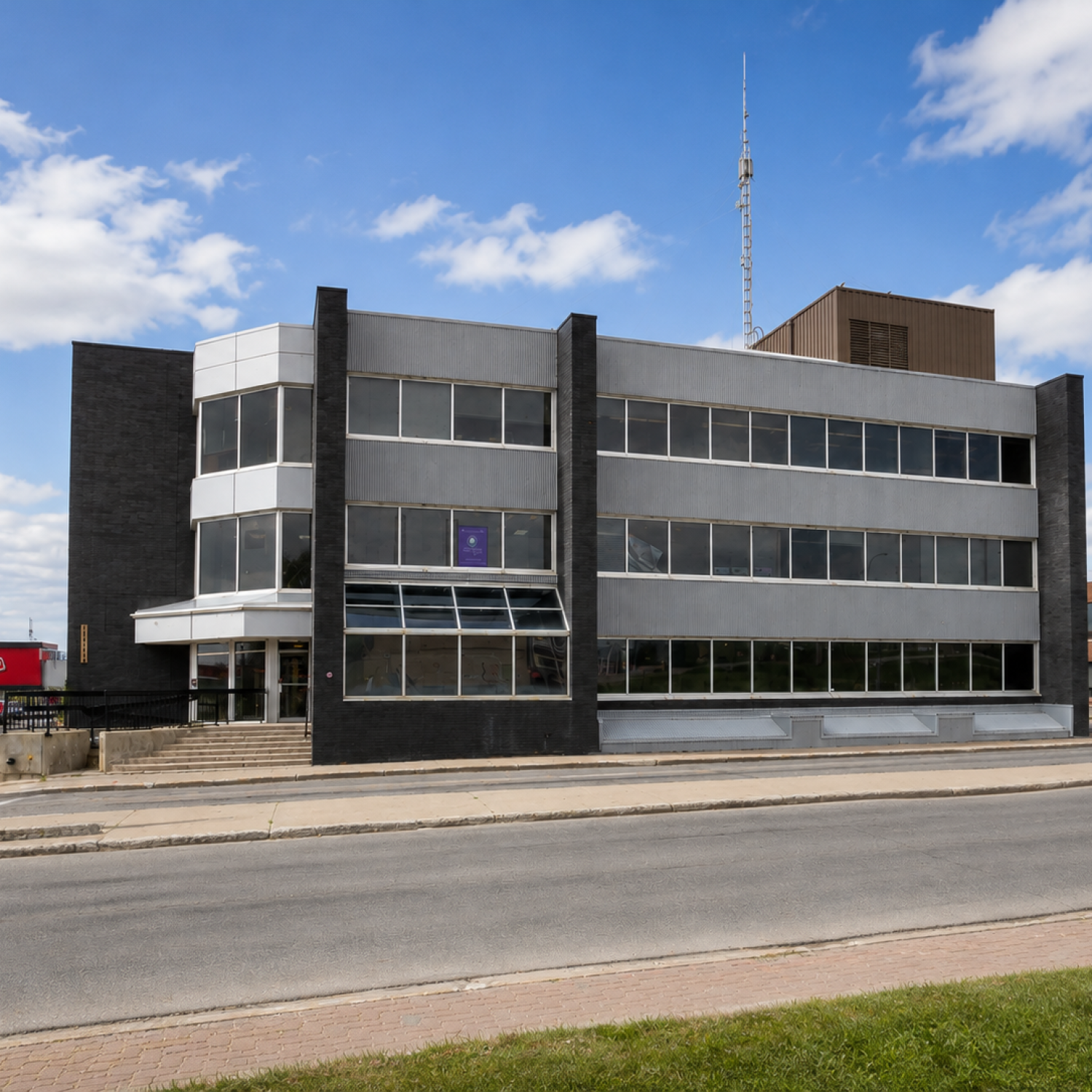 Office Building at 9804 100 ave Grande Prairie, AB