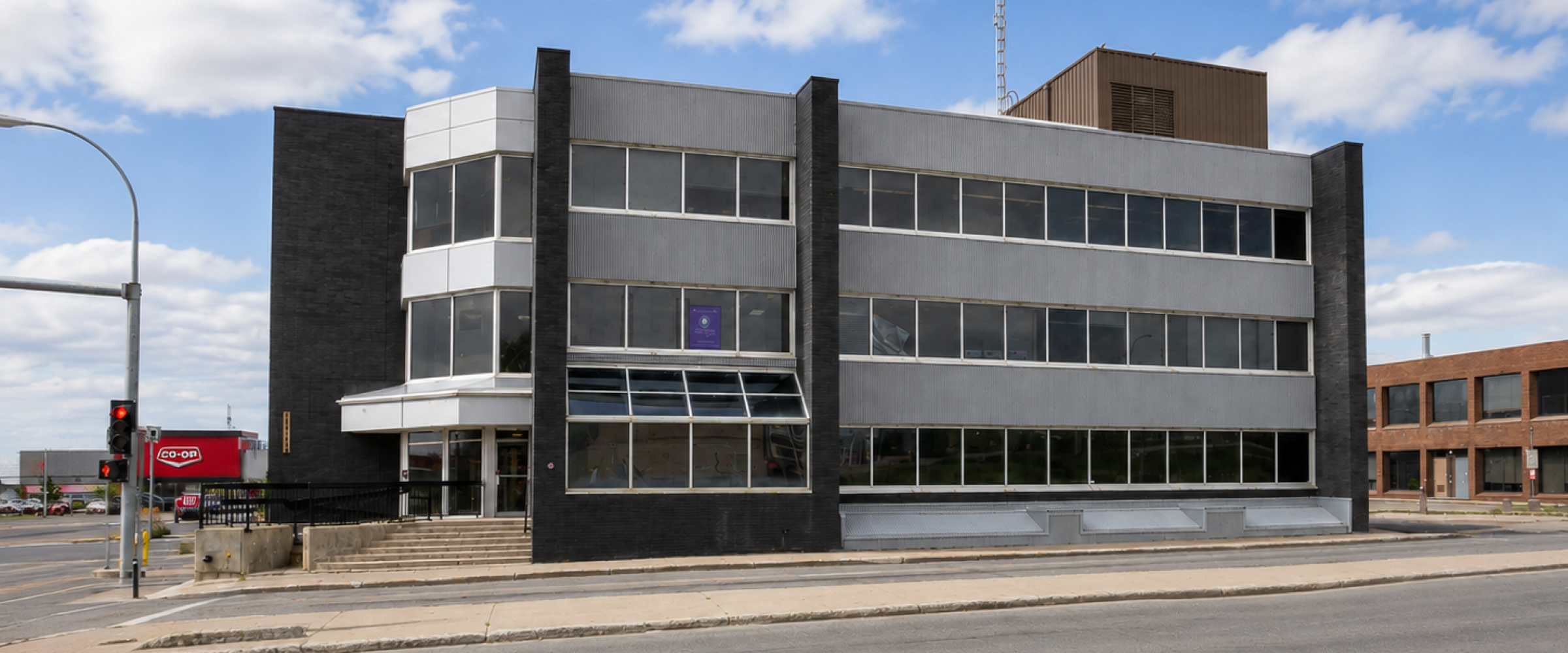 Office Building at 9804 100 ave Grande Prairie, AB
