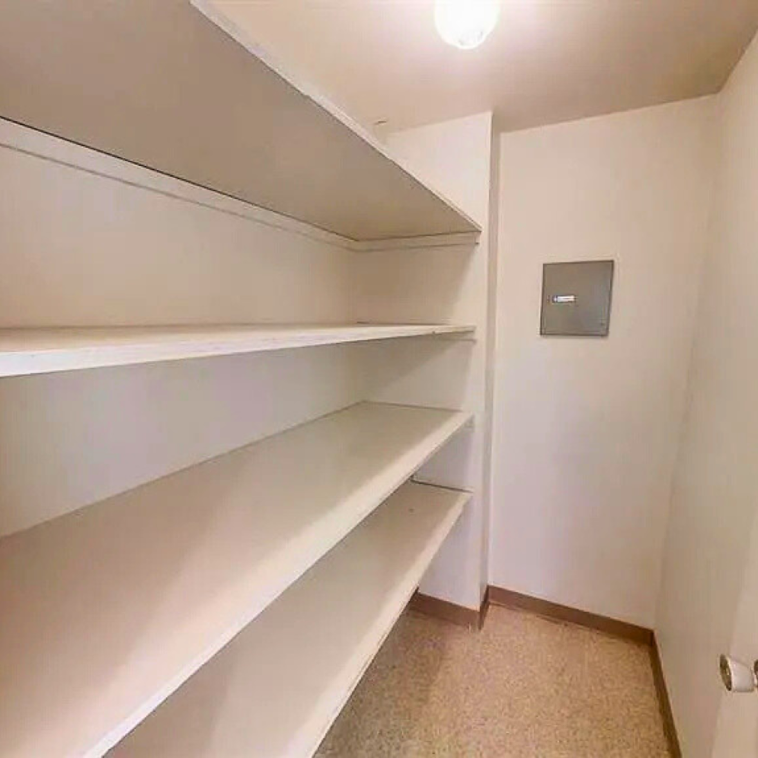 Lakeside Chateau 2-bed